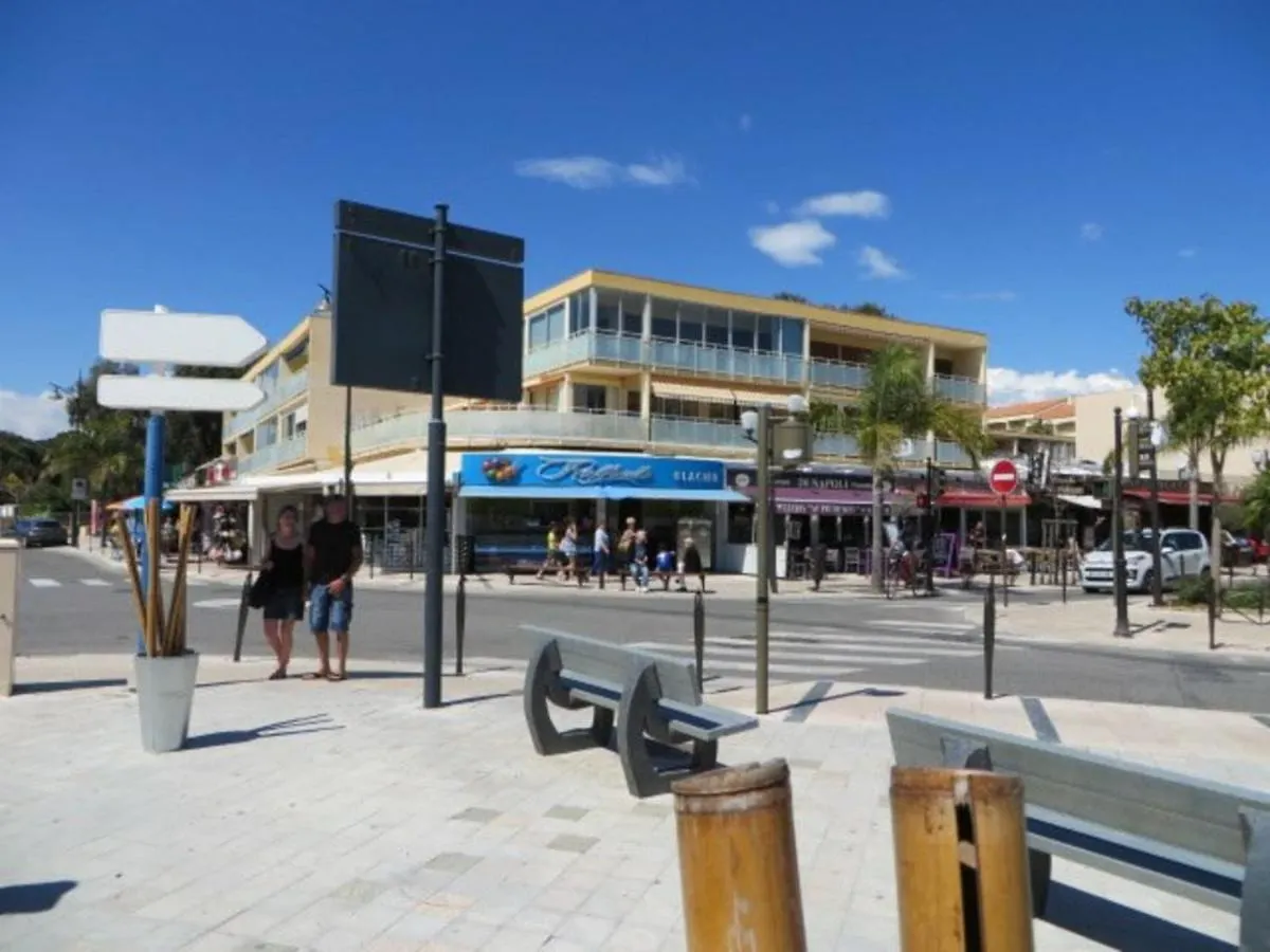 Appartamento Appartement Bormes-les-Mimosas, 3 pièces, 8 personnes - FR-1-610-11 Francia