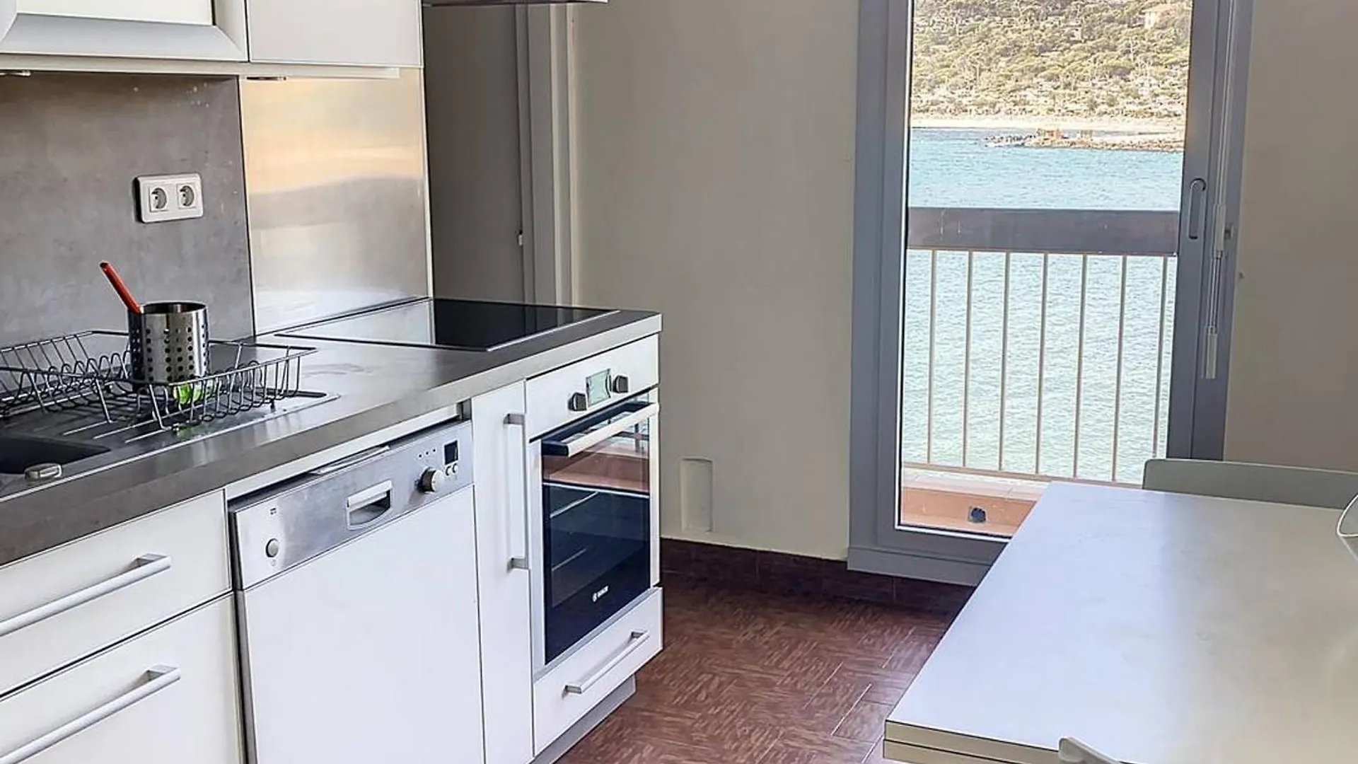 Appartamento Appartement Bormes-les-Mimosas, 3 pièces, 8 personnes - FR-1-610-11